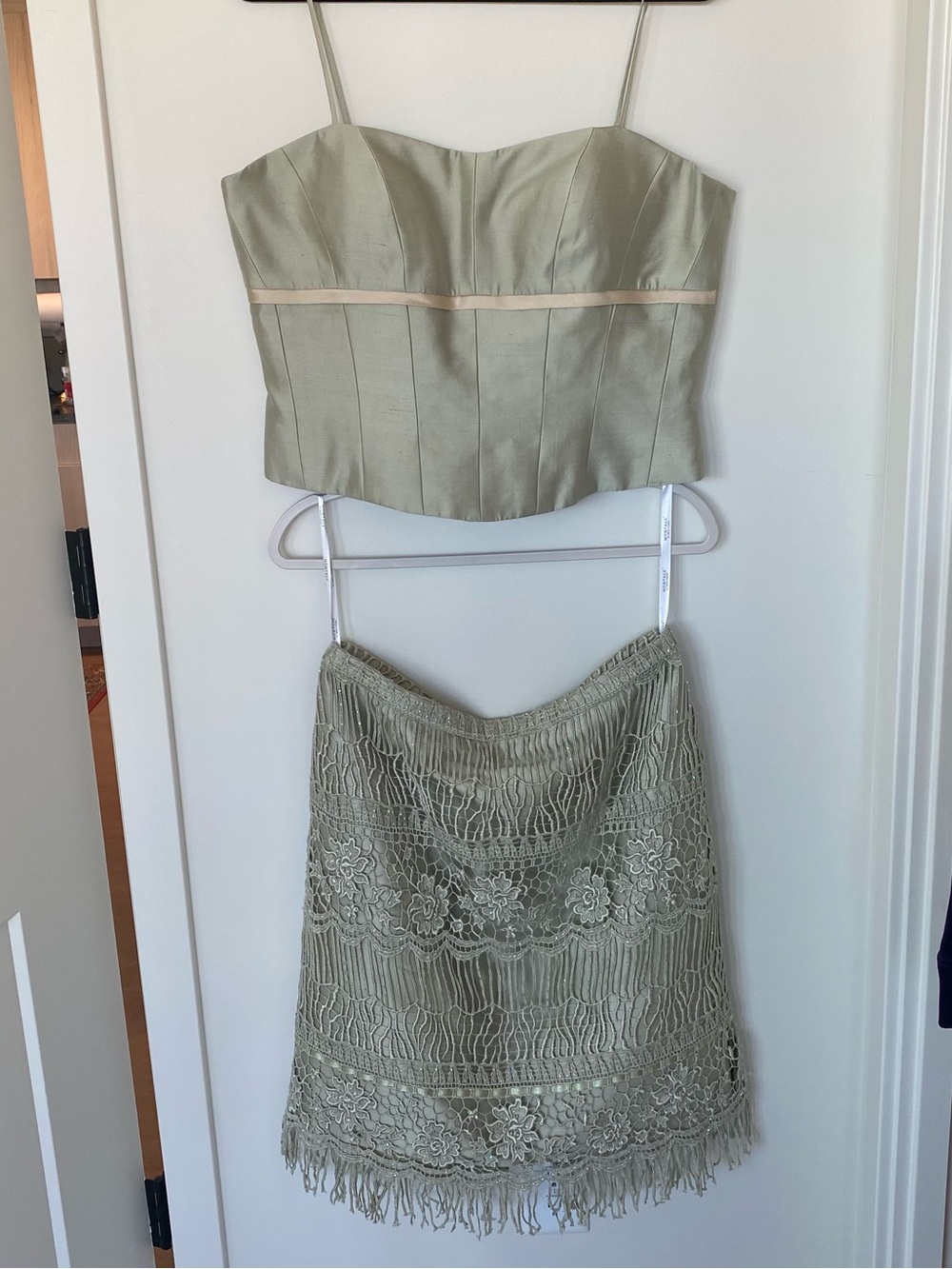 Vintage Montage by Mon Cheri 2pc Formal Silk Macrame Top & Skirt. Size 14